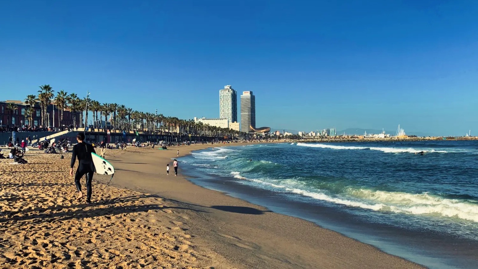 eFoil Barcelona – Moloka'i Sup Center